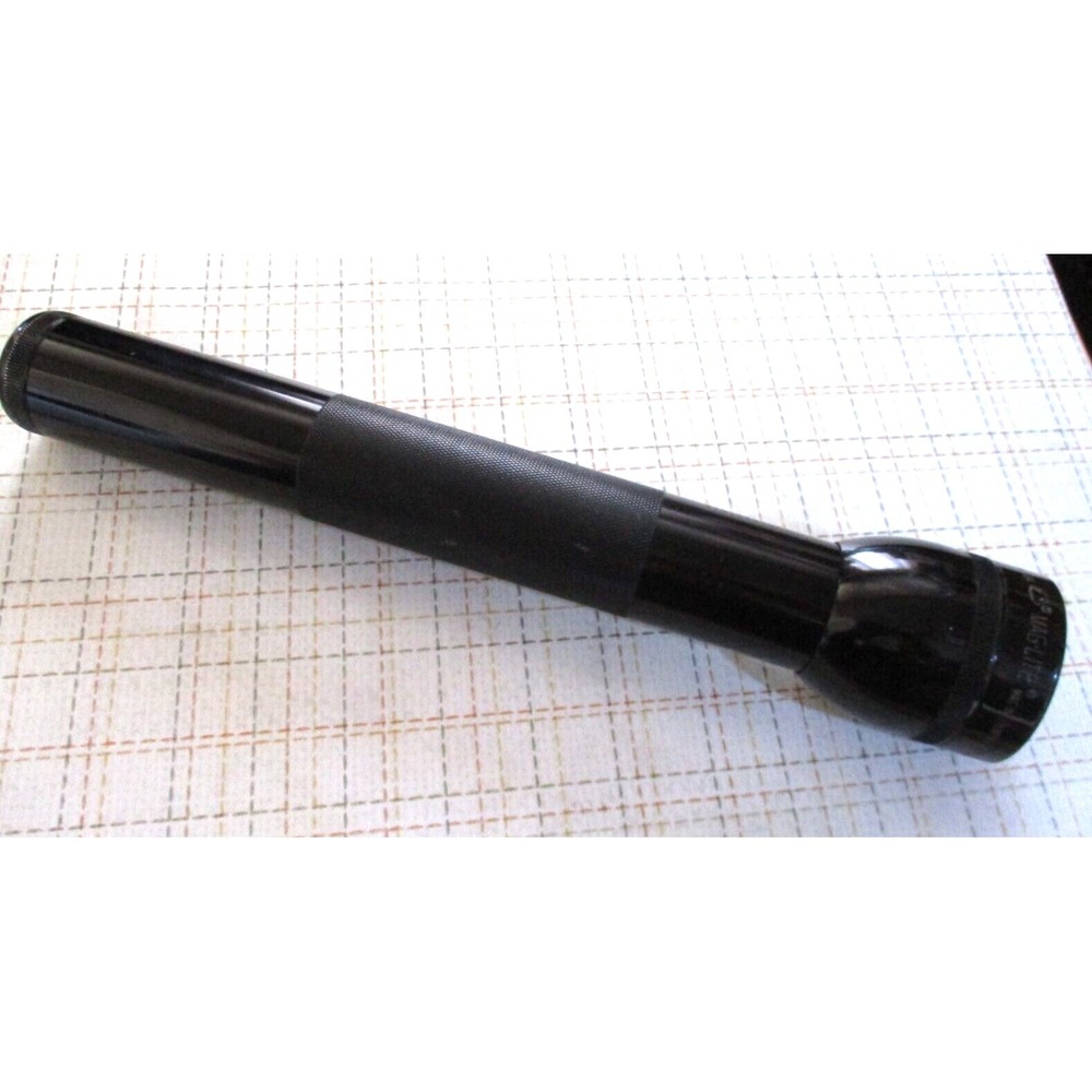 Mag-Lite 3 D-Cell Battery Flashlight 12" Police Style Black  Extra Bulb